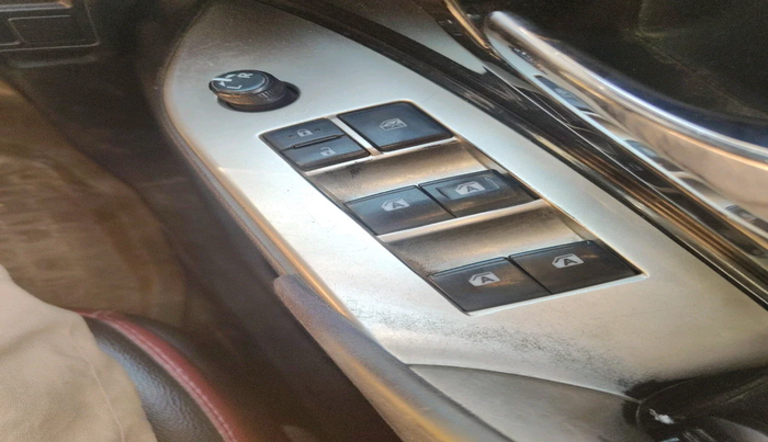 2018 Toyota Innova Crysta 2.4 VX 8 STR, Diesel, Manual, 2,56,645 km, interior