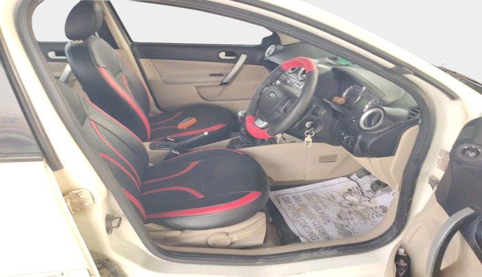 2011 Ford Fiesta SXI 1.6 PETROL, Petrol, Manual, 1,61,829 km, interior