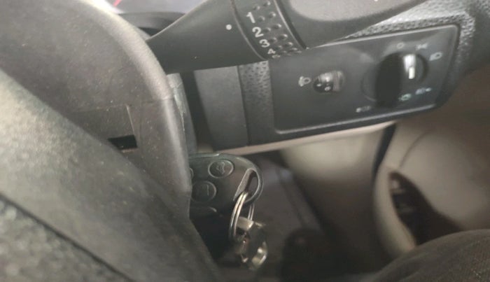 2011 Ford Fiesta SXI 1.6 PETROL, Petrol, Manual, 1,61,829 km, interior