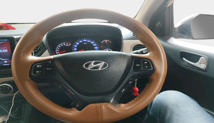 2016 Hyundai Xcent S 1.2, Petrol, Manual, 93,020 km, interior