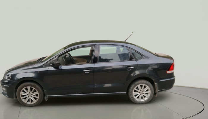 2016 Volkswagen Vento HIGHLINE PETROL AT, Petrol, Automatic, 44,759 km, exterior