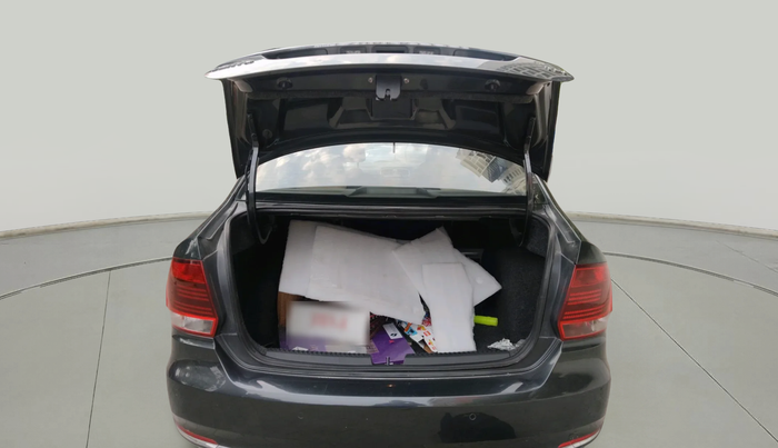 2016 Volkswagen Vento HIGHLINE PETROL AT, Petrol, Automatic, 44,759 km, exterior