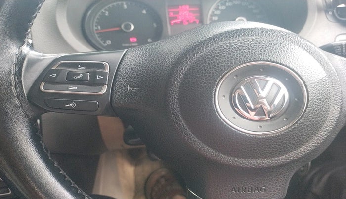 2013 Volkswagen Vento HIGHLINE DIESEL 1.6, Diesel, Manual, 1,60,154 km, interior