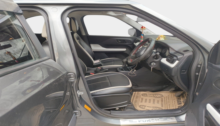 2022 Tata PUNCH PURE MT, Petrol, Manual, 23,823 km, interior
