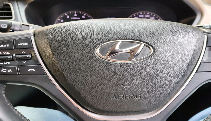 2018 Hyundai Elite i20 ASTA 1.2 (O), Petrol, Manual, 45,510 km, interior