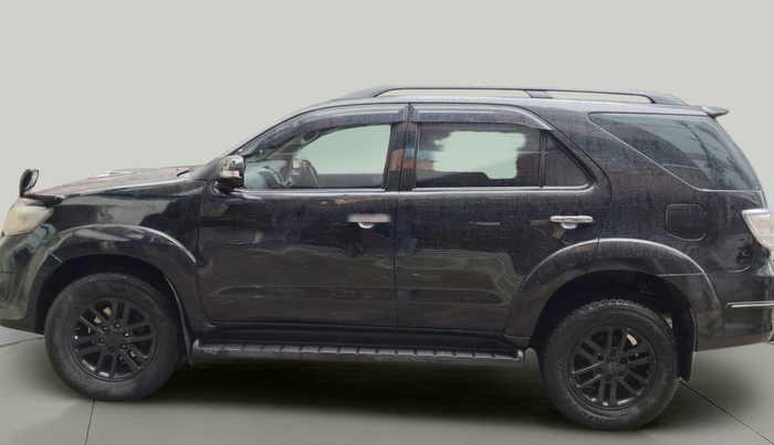 2012 Toyota Fortuner 3.0 4X2 AT, Diesel, Automatic, 1,57,959 km, exterior