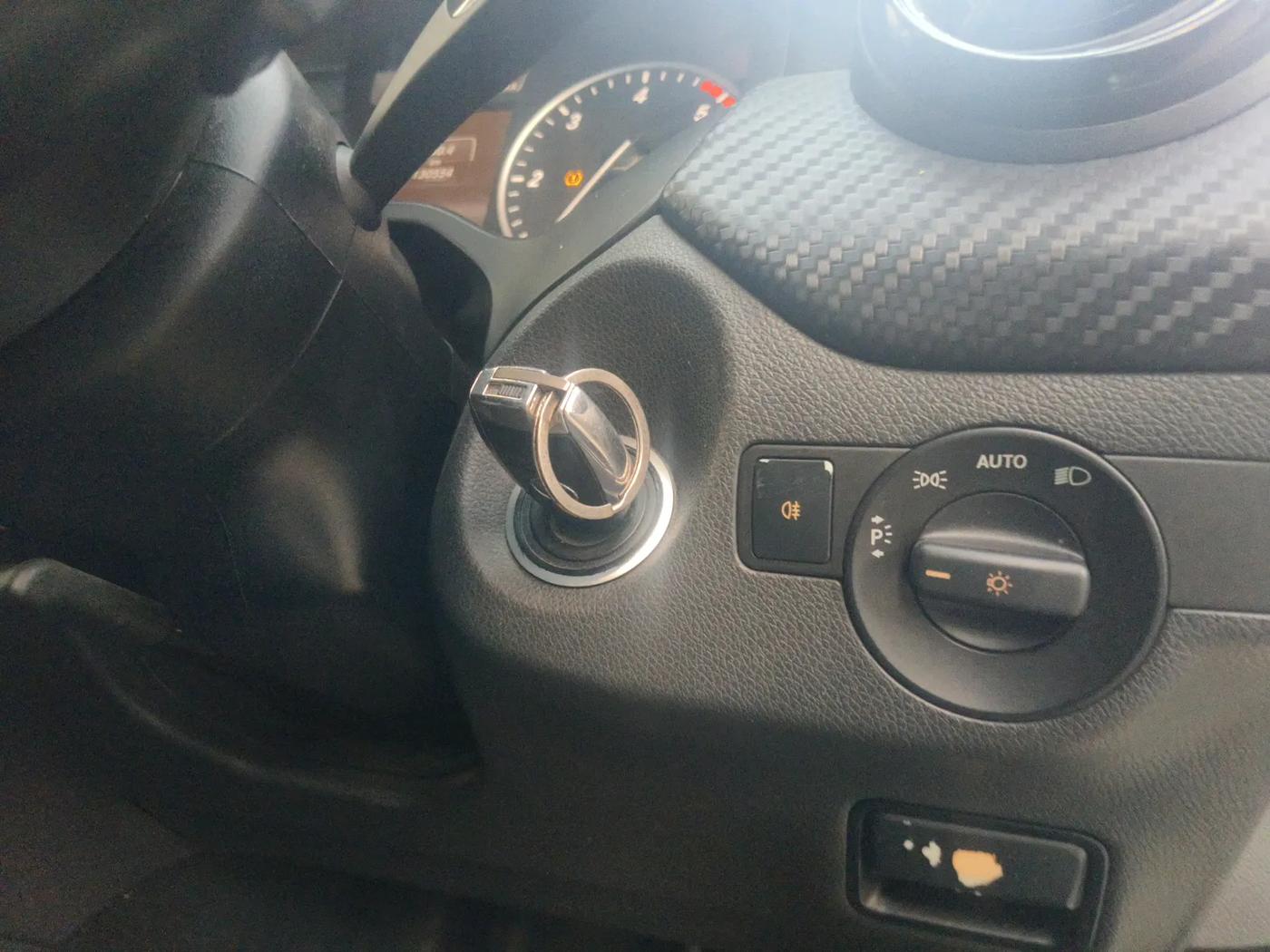 2015 Mercedes Benz GLA Class 200 CDI SPORT, Diesel, Automatic, 1,30,555 km, interior