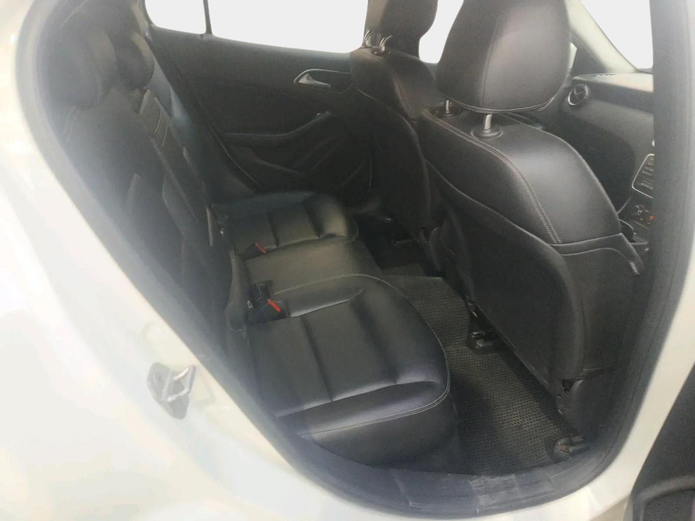 2015 Mercedes Benz GLA Class 200 CDI SPORT, Diesel, Automatic, 1,30,555 km, interior