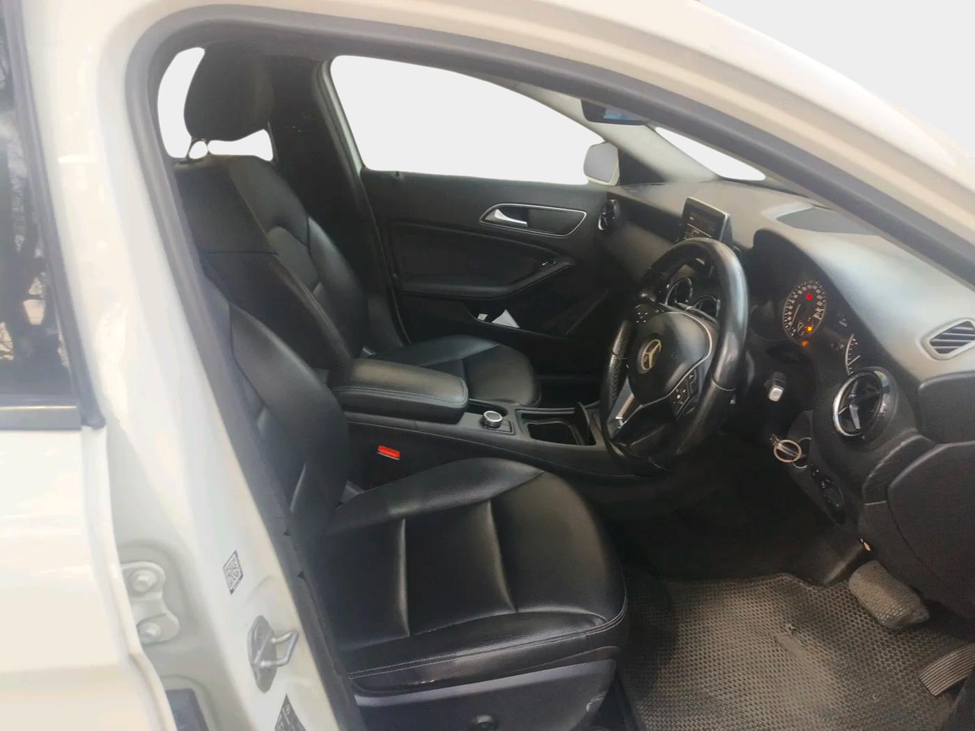 2015 Mercedes Benz GLA Class 200 CDI SPORT, Diesel, Automatic, 1,30,555 km, interior