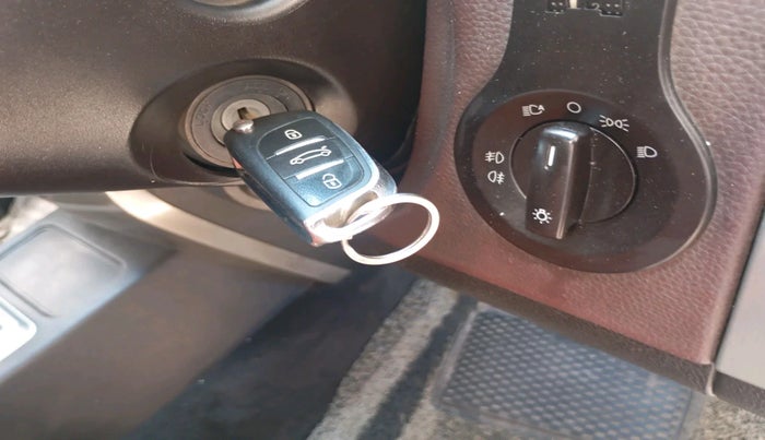 2011 Tata Aria PRESTIGE LEATHER 4X4, Diesel, Manual, 1,27,137 km, interior