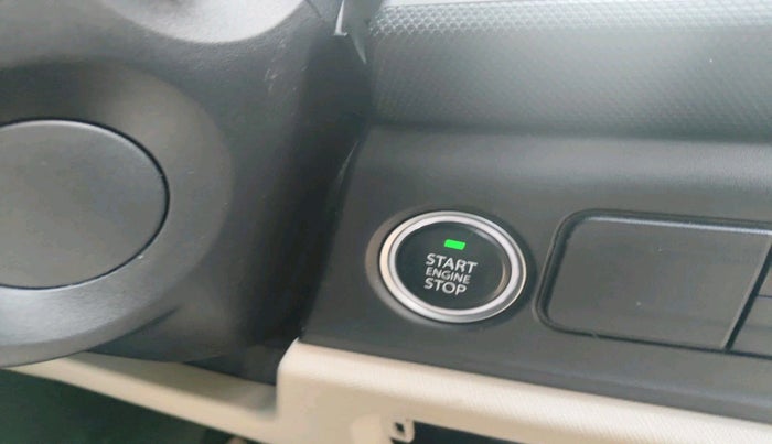 2022 Tata ALTROZ XZ PETROL, Petrol, Manual, 59,865 km, interior