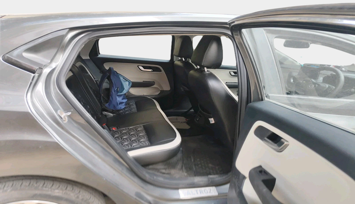 2022 Tata ALTROZ XZ PETROL, Petrol, Manual, 59,865 km, interior