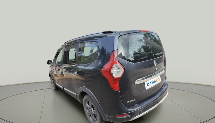 2015 Renault Lodgy 110 PS RXZ STEPWAY 7 STR, Diesel, Manual, 1,00,736 km, exterior