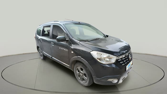 2015 Renault Lodgy 110 PS RXZ STEPWAY 7 STR, Diesel, Manual, 1,00,900 km, exterior