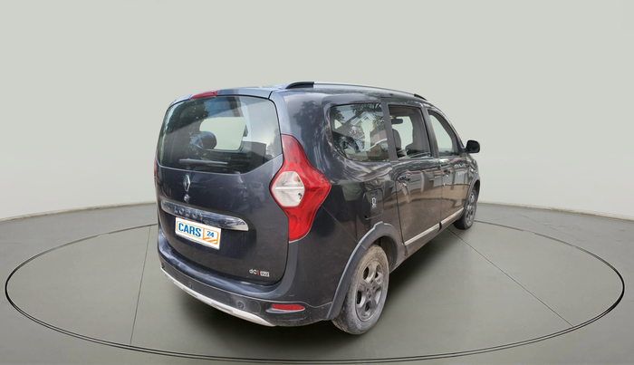 2015 Renault Lodgy 110 PS RXZ STEPWAY 7 STR, Diesel, Manual, 1,00,736 km, exterior