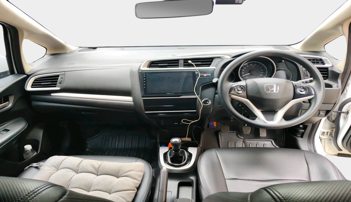 2019 Honda WR-V 1.5L I-DTEC VX MT, Diesel, Manual, 1,01,105 km, interior