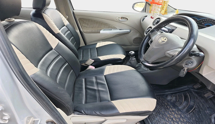 2015 Toyota Etios GD, Diesel, Manual, 2,96,657 km, interior