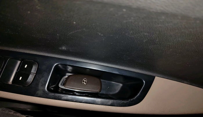 2017 Hyundai Grand i10 ASTA U2 1.2 CRDI, Diesel, Manual, 1,06,956 km, interior