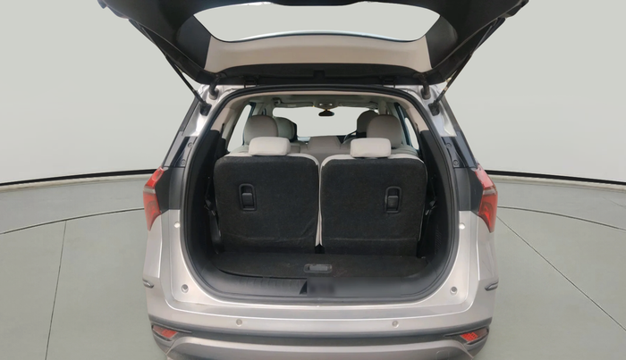 2022 Mahindra XUV700 AX 5 D AT 7 STR, Diesel, Automatic, 52,813 km, exterior