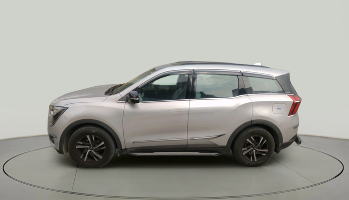 2022 Mahindra XUV700 AX 5 D AT 7 STR, Diesel, Automatic, 52,813 km, exterior