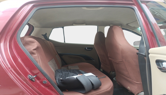 2015 Hyundai i10 SPORTZ 1.1, Petrol, Manual, 90,152 km, interior