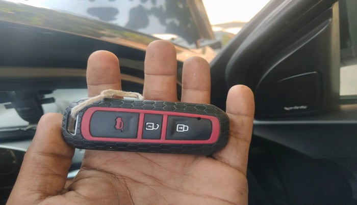 2021 MG HECTOR PLUS SELECT 2.0 DIESEL TURBO MT 7-STR, Diesel, Manual, 40,360 km, interior