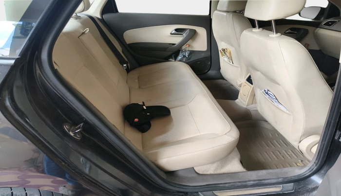 2012 Volkswagen Vento HIGHLINE DIESEL 1.6, Diesel, Manual, 1,10,311 km, interior