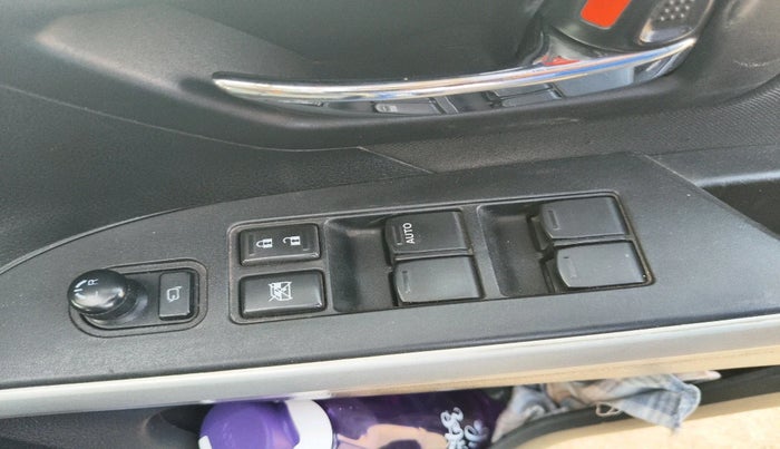 2017 Maruti S Cross ZETA 1.3, Diesel, Manual, 1,08,783 km, interior