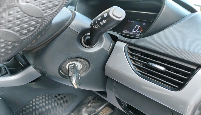 2021 Tata NEXON XM PETROL, Petrol, Manual, 44,817 km, interior