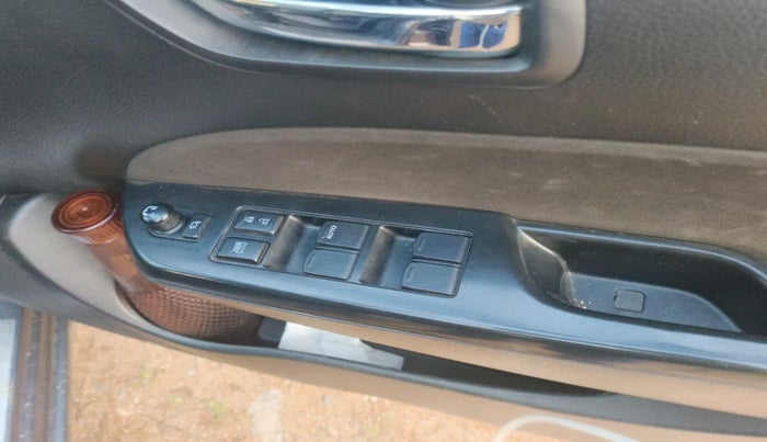 2016 Maruti Swift VXI, Petrol, Manual, 30,352 km, interior