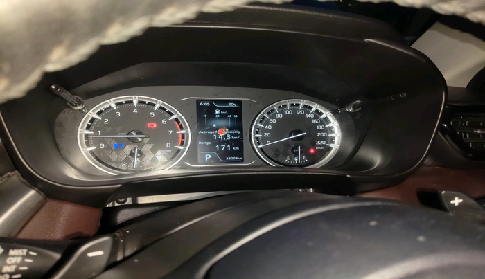 2023 Maruti Grand Vitara ZETA SMART HYBRID AT, Petrol, Automatic, 38,204 km, interior