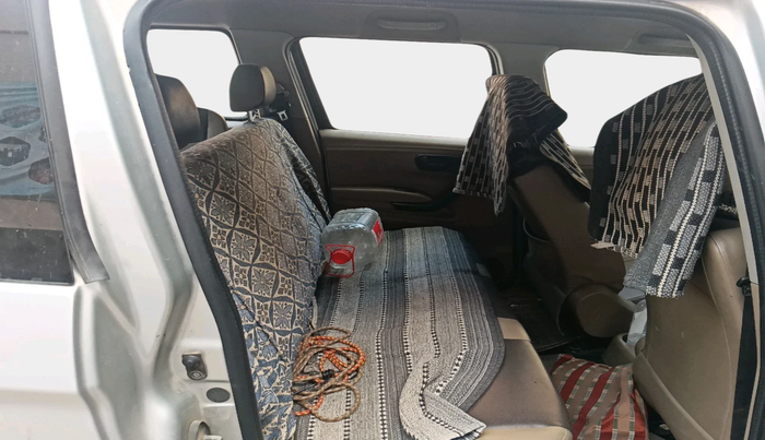 2016 Mahindra TUV300 T4 PLUS, Diesel, Manual, 1,08,519 km, interior