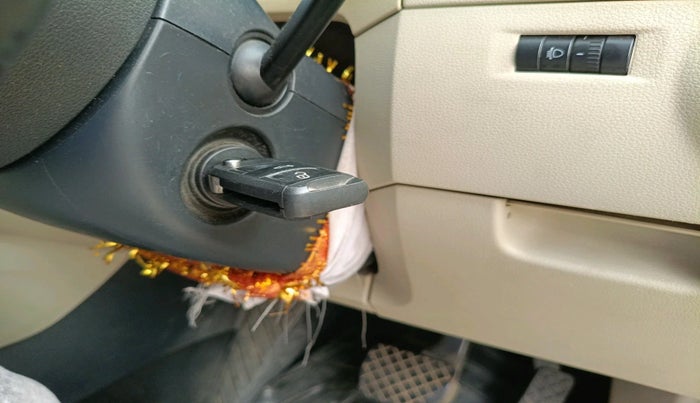 2013 Skoda Octavia AMBITION 2.0 TDI AT, Diesel, Automatic, 1,88,156 km, interior