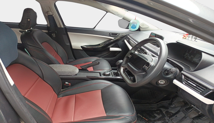 2025 Tata Curvv Pure Plus 1.5 Diesel 6MT, Diesel, Manual, 8,000 km, interior