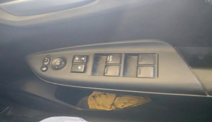 2017 Honda WR-V 1.5L I-DTEC VX MT, Diesel, Manual, 81,139 km, interior