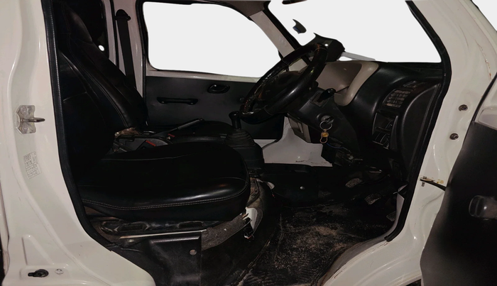 2019 Maruti Eeco 5 STR WITH A/C+HTR, Petrol, Manual, 51,473 km, interior