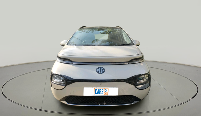 2024 MG Windsor EV Essence, Electric, Automatic, 25,910 km, exterior