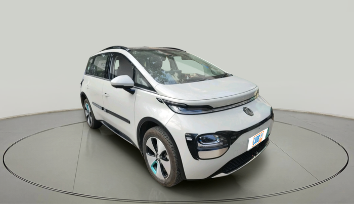 2024 MG Windsor EV Essence, Electric, Automatic, 25,910 km, exterior