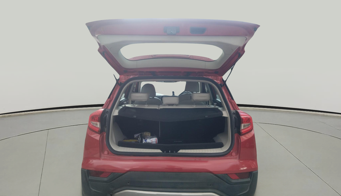 2023 Mahindra XUV300 W8 (O) 1.5 DIESEL AMT, Diesel, Automatic, 63,461 km, exterior