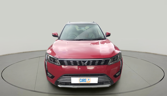 2023 Mahindra XUV300 W8 (O) 1.5 DIESEL AMT, Diesel, Automatic, 63,461 km, exterior