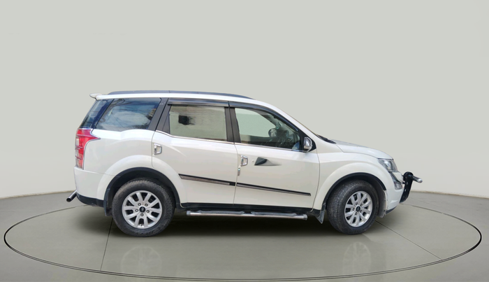 2016 Mahindra XUV500 W10, Diesel, Manual, 1,19,080 km, exterior