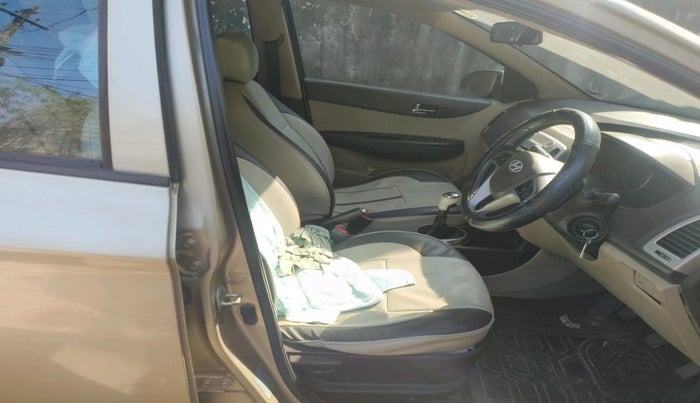 2010 Hyundai i20 SPORTZ 1.4 CRDI, Diesel, Manual, 1,95,548 km, interior