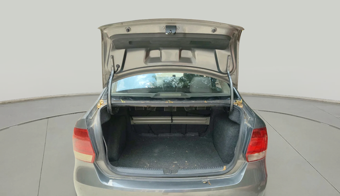 2014 Volkswagen Vento HIGHLINE DIESEL 1.6, Diesel, Manual, 93,827 km, exterior