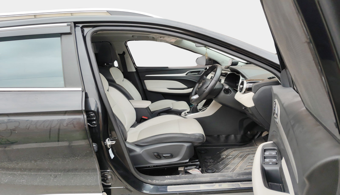 2022 MG ASTOR SHARP 1.5 MT, Petrol, Manual, 29,263 km, interior
