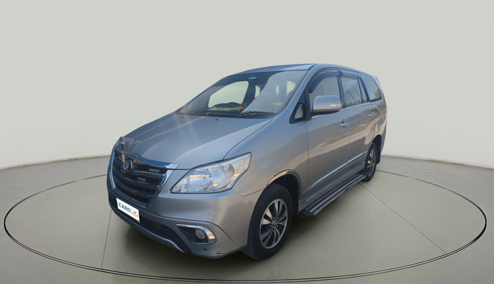 2015 Toyota Innova 2.5 VX 8 STR, Diesel, Manual, 2,01,297 km, exterior