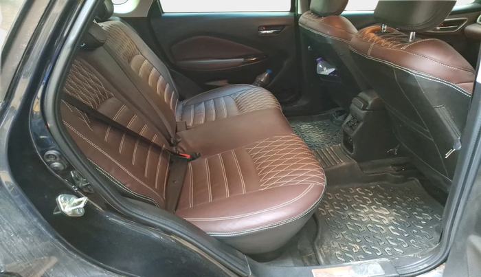 2023 Maruti FRONX ALPHA 1.0L TURBO MT DUAL TONE, Petrol, Manual, 18,700 km, interior