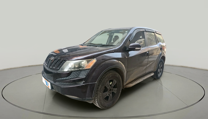 2014 Mahindra XUV500 W8, Diesel, Manual, 1,62,090 km, exterior