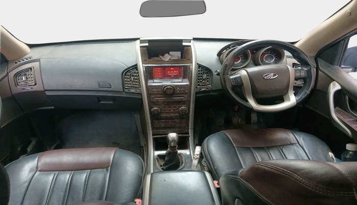 2014 Mahindra XUV500 W8, Diesel, Manual, 1,62,090 km, interior