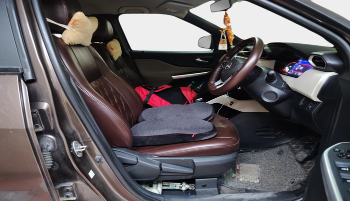 2022 Nissan MAGNITE XV TURBO CVT, Petrol, Automatic, 21,665 km, interior