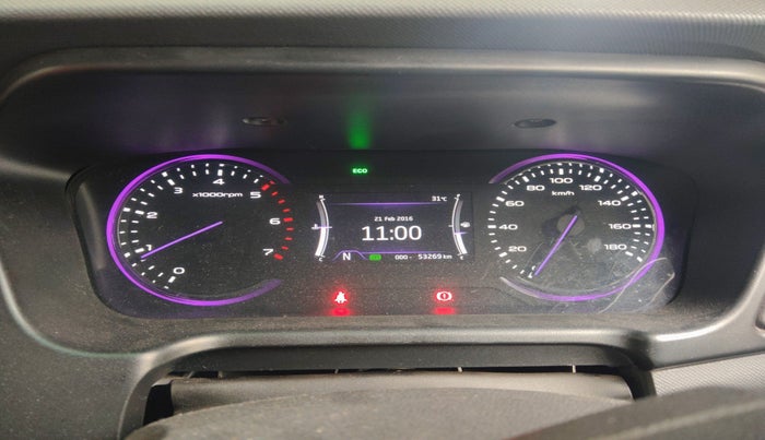 2019 Mahindra MARAZZO M8 7 STR, Diesel, Manual, 53,269 km, interior